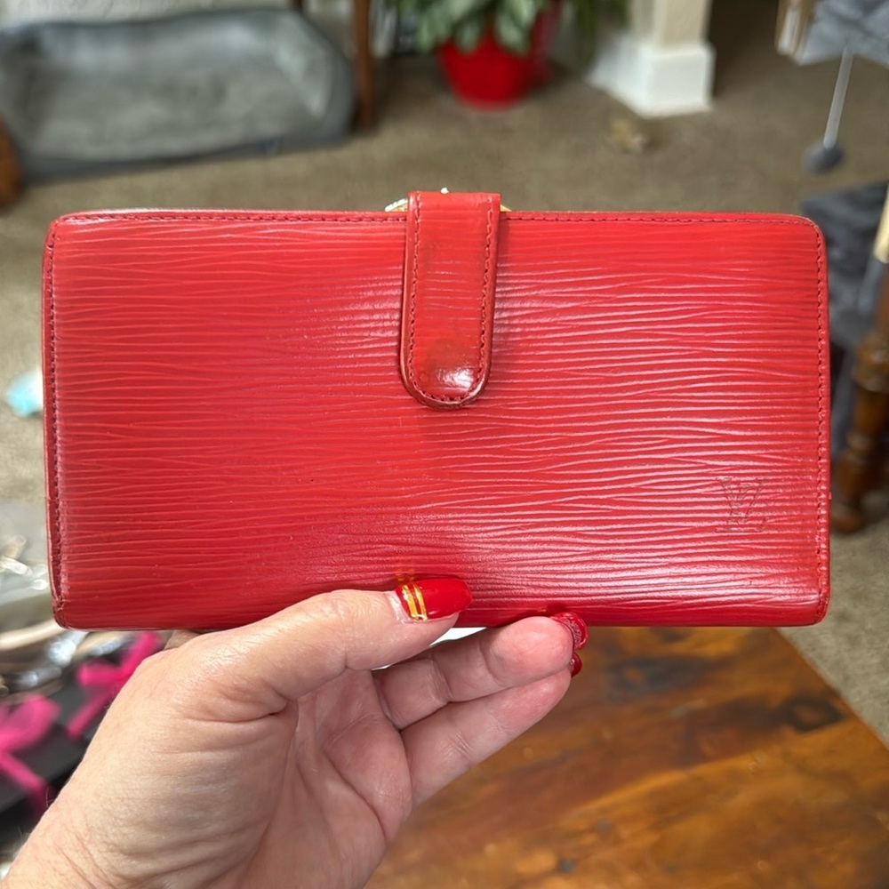 Louis Vuitton Red Epi Kisslock Long Wallet